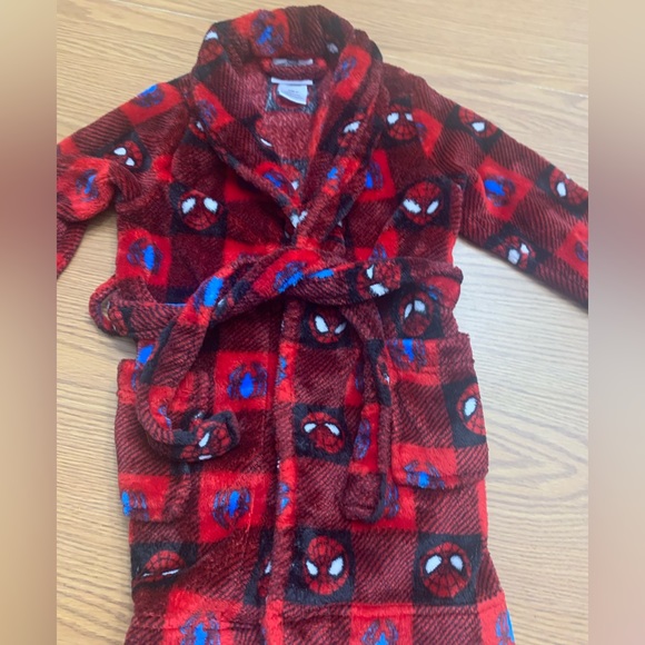 3T Spider-Man Soft Robe - Picture 2 of 3